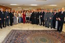 Presidenta Dilma Rousseff posa para foto com a diretoria eleita da Frente Nacional de Prefeitos - biênio 2011/2012. Brasília-DF, 05/04/2011 