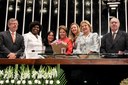 Presidenta Dilma Rousseff durante Sessão Solene do Congresso Nacional em homenagem ao Dia Internacional da Mulher e entrega do Prêmio Diploma Mulher-Cidadã Bertha Lutz, no Plenário do Senado Federal. Brasília - DF, 13/03/2012