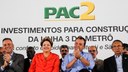 Presidenta Dilma Rousseff durante cerimônia de anúncio de investimentos para implantação da Linha 3 do Sistema Metropolitano do Rio de Janeiro - PAC 2 Mobilidade Urbana, em São Gonçalo. São Gonçalo - RJ, 11/09/2013