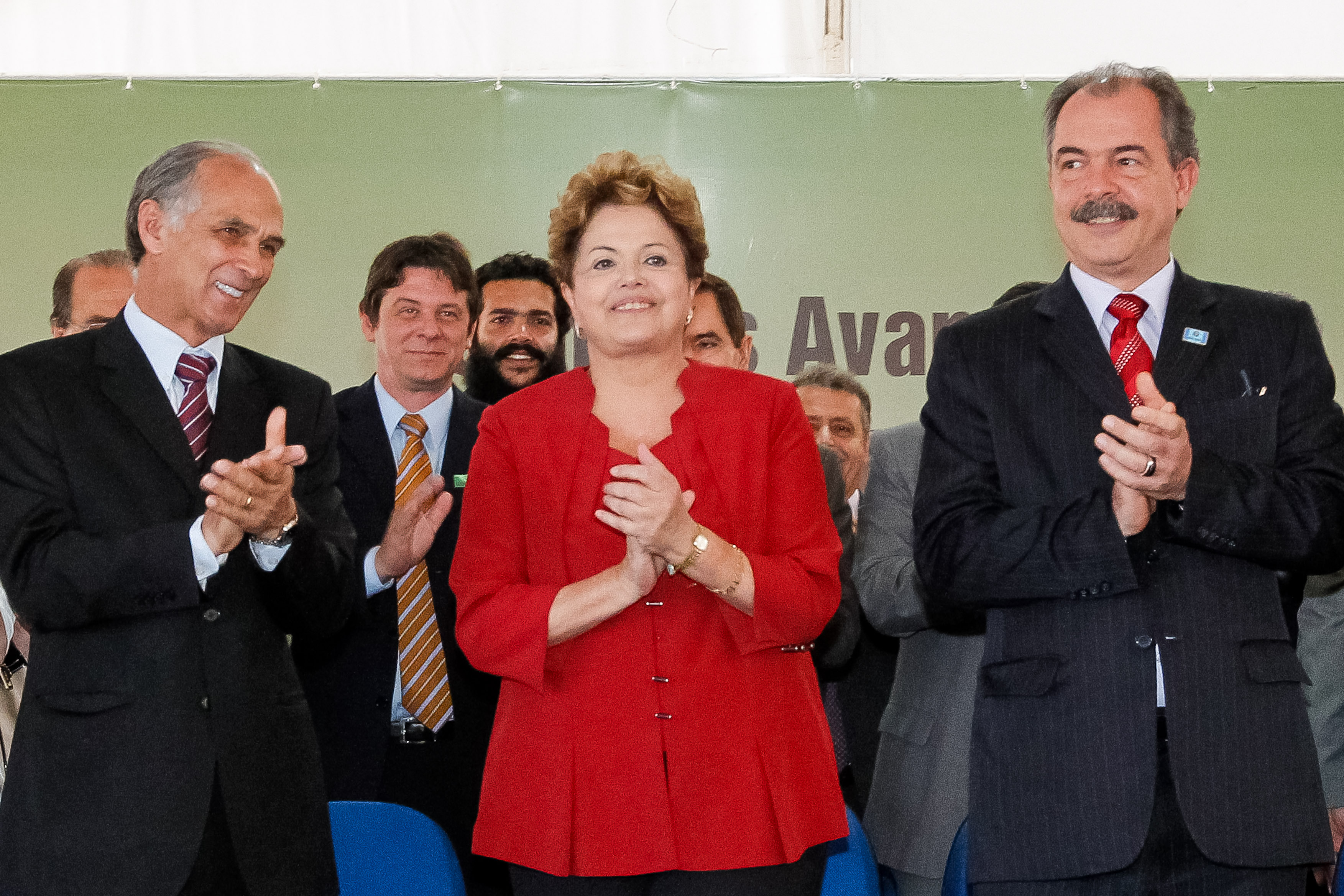 Presidenta Dilma Rousseff durante cerimônia de inauguração do campus avançado da Universidade Federal de Alfenas - Unifal em Varginha. Varginha - MG, 07/08/2013