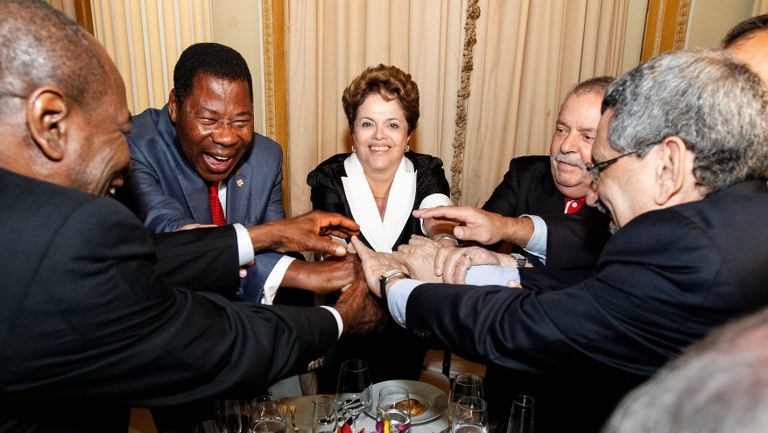 Presidenta Dilma Rousseff durante jantar oferecido pelo governador do Rio de Janeiro, Sérgio Cabral, e pelo prefeito do Rio de Janeiro, Eduardo Paes, em homenagem aos chefes das delegações africanas. Rio de Janeiro - RJ, 21/06/2012