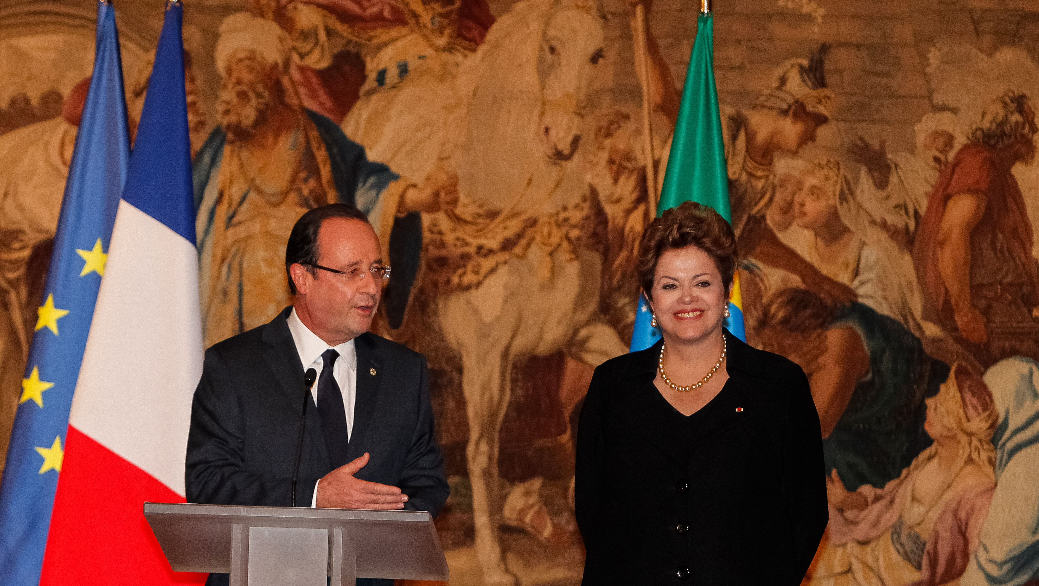 Presidenta Dilma Rousseff durante jantar de estado oferecido em sua homenagem pelo presidente da República Francesa Sr.François Hollande. Paris - FR, 11/12/2012