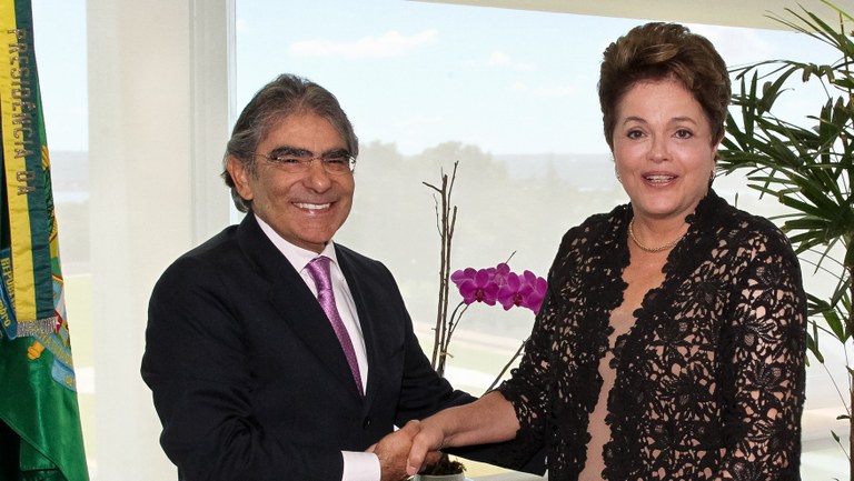 Presidenta Dilma Rousseff recebe o Ministro do Supremo Tribunal Federal, Ayres Brito no Palácio do Planalto. Brasília - DF, 12/04/2012
