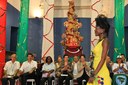 Presidenta Dilma Rousseff assiste desfile de moda com roupas confeccionadas com material reciclado durante a cerimônia de celebração de Natal dos catadores de materiais recicláveis e da população em situação de rua. São Paulo - SP, 22/12/2011