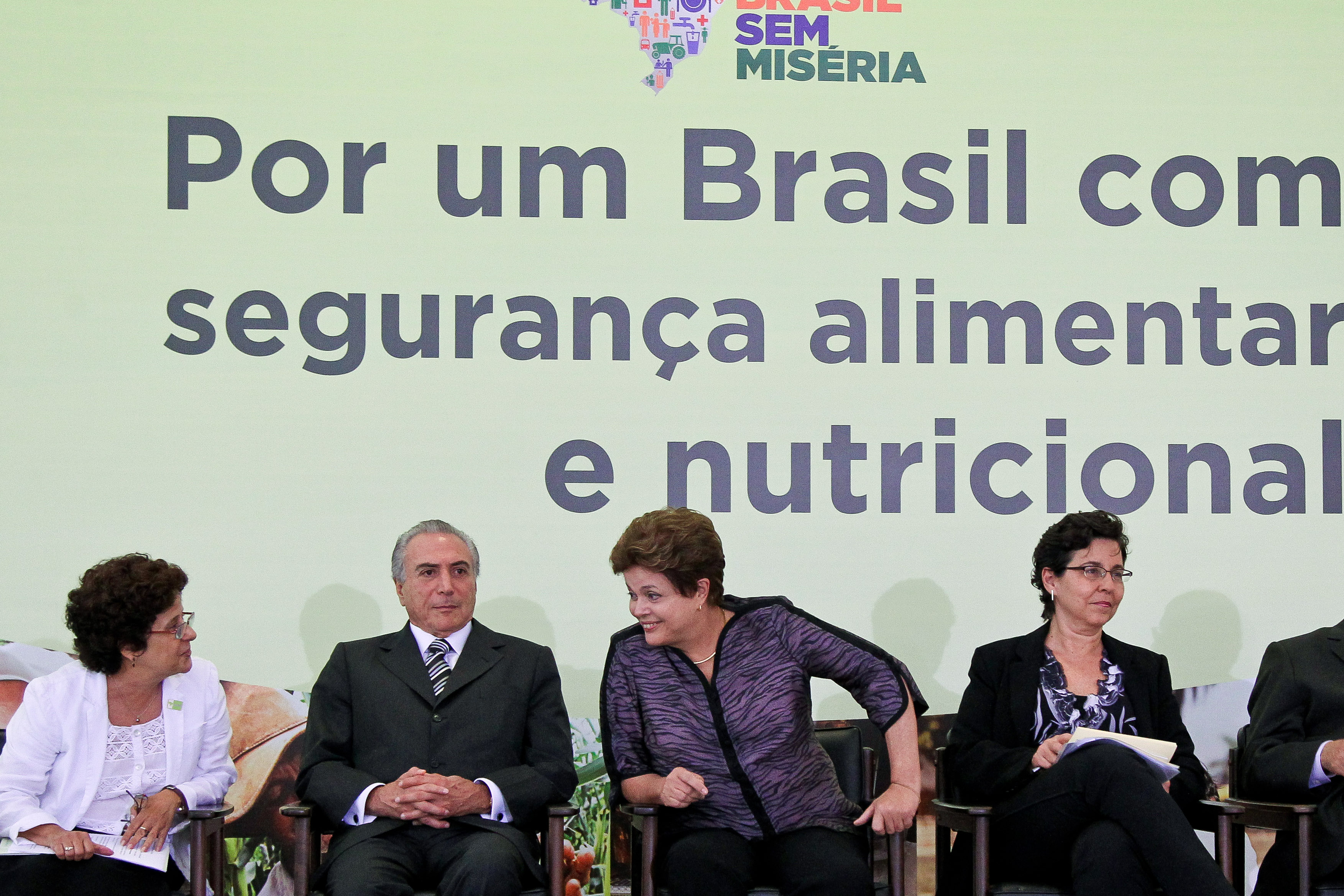Presidenta Dilma Rousseff durante cerimônia de posse dos novos conselheiros do Conselho Nacional de Segurança Alimentar e Nutricional (Consea), no Palácio do Planalto. Brasília - DF, 17/04/2012