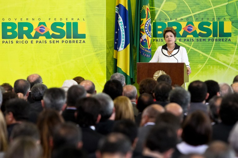  Presidenta Dilma Rousseff durante cêrimonia de anúncio de novas medidas do Plano Brasil Maior e instalação dos Conselhos Setoriais de Competitividade, no Palácio do Planalto. Brasília - DF, 03/04/2012