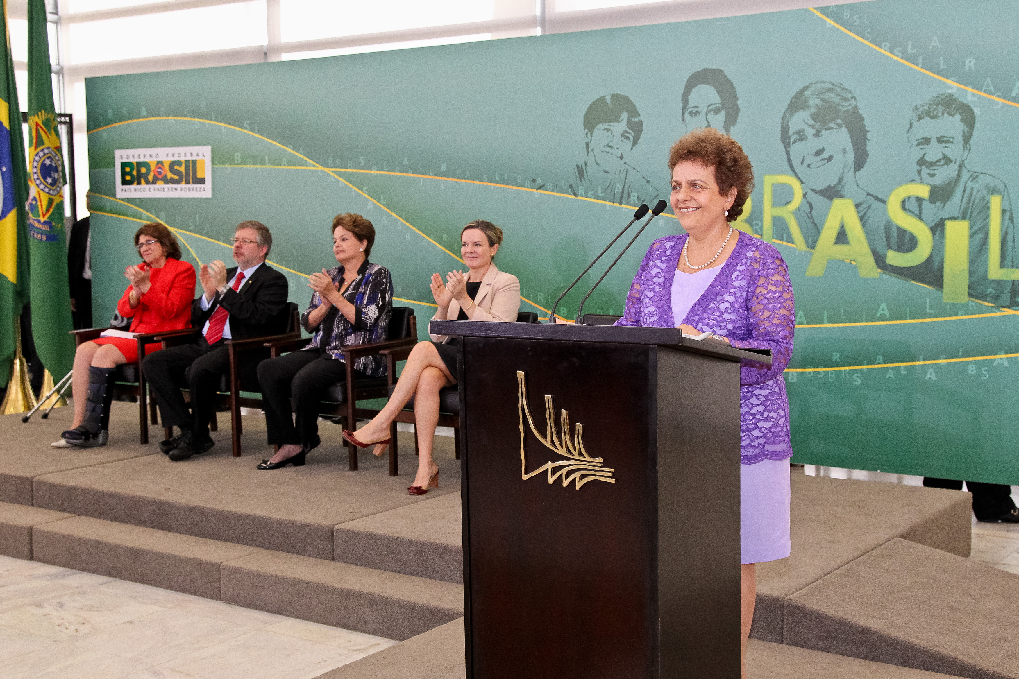 Presidenta Dilma Rousseff durante cerimônia de posse da Ministra-Chefe da Secretaria de Políticas para as Mulheres, Eleonora Menicucci. Brasília - DF, 10/02/2012