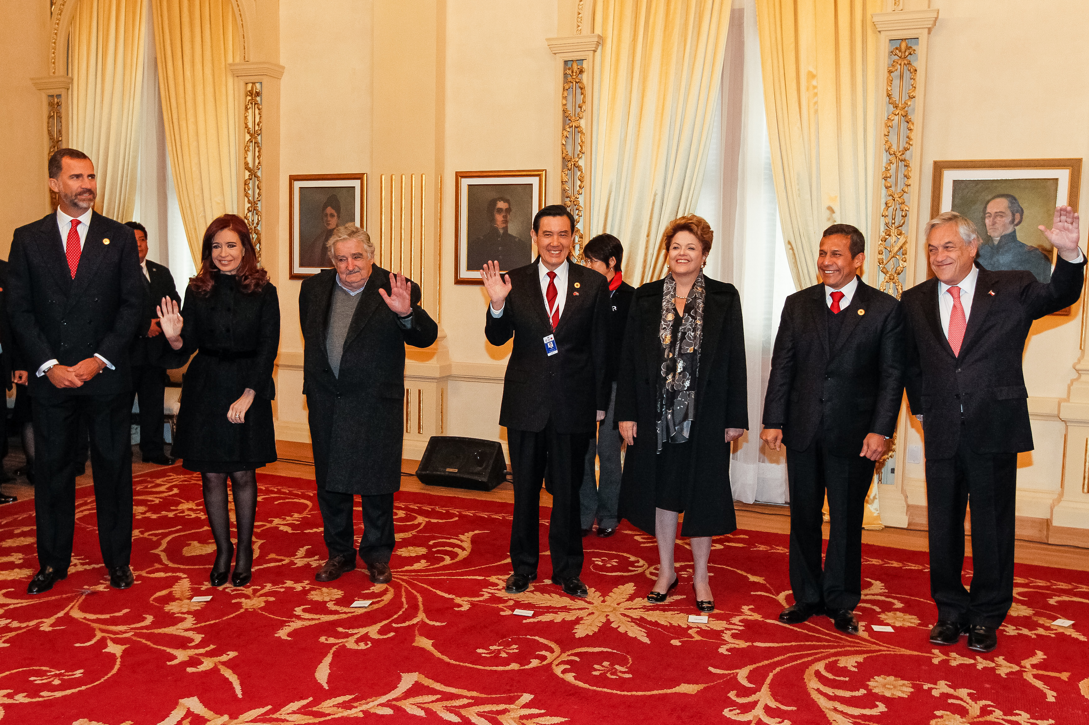 Presidenta Dilma Rousseff durante Cerimônia de Declaração de hóspedes ilustres da cidade de Assunção e de entrega da chave da cidade aos Chefes de Estado, Príncipes herdeiros, Chefe de Governo e Vice-Presidentes. Assunção - Paraguai,  15/08/2013