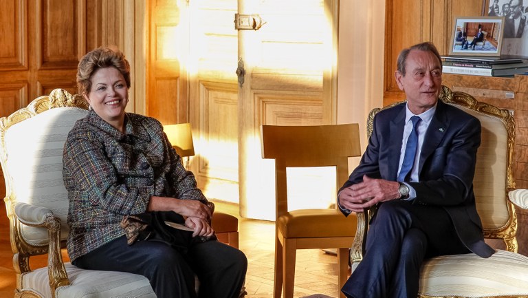 Presidenta Dilma Rousseff, durante encontro com o prefeito de Paris, Senhor Bertrand Delanoè. Paris - FR, 12/12/2012