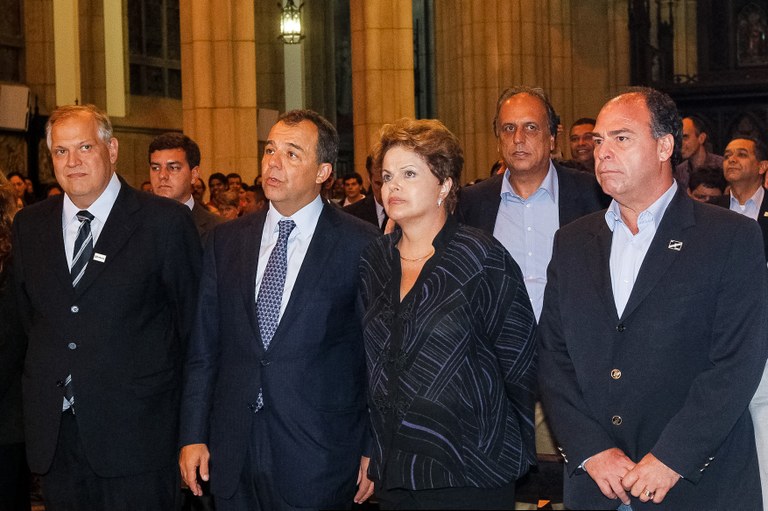 Presidenta Dilma Rousseff durante missa em intenção das vítimas dos deslizamentos de terra no município de Petrópolis. Petrópolis-RJ, 25/03/2013
