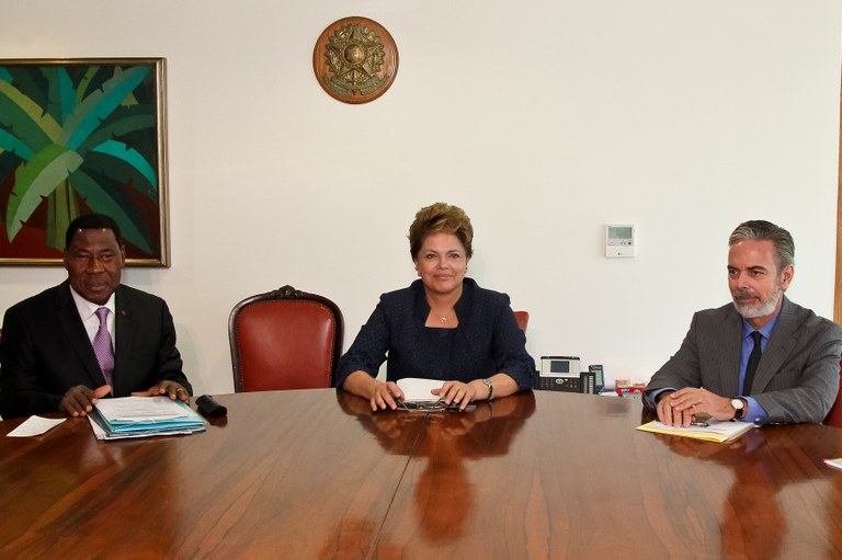 Presidenta Dilma Rousseff recebe o senhor Boni Yayi, Presidente da República do Benin, no Palácio do Planalto. Brasília - DF, 23/03/2012