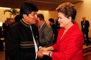 Presidenta Dilma Rousseff cumprimenta o Presidente da Bolívia, Juan Evo Morales durante primeira Reunião Plenária da Conferência das Nações Unidas sobre Desenvolvimento Sustentável (Rio+20). Rio de Janeiro - RJ, 20/06/2012