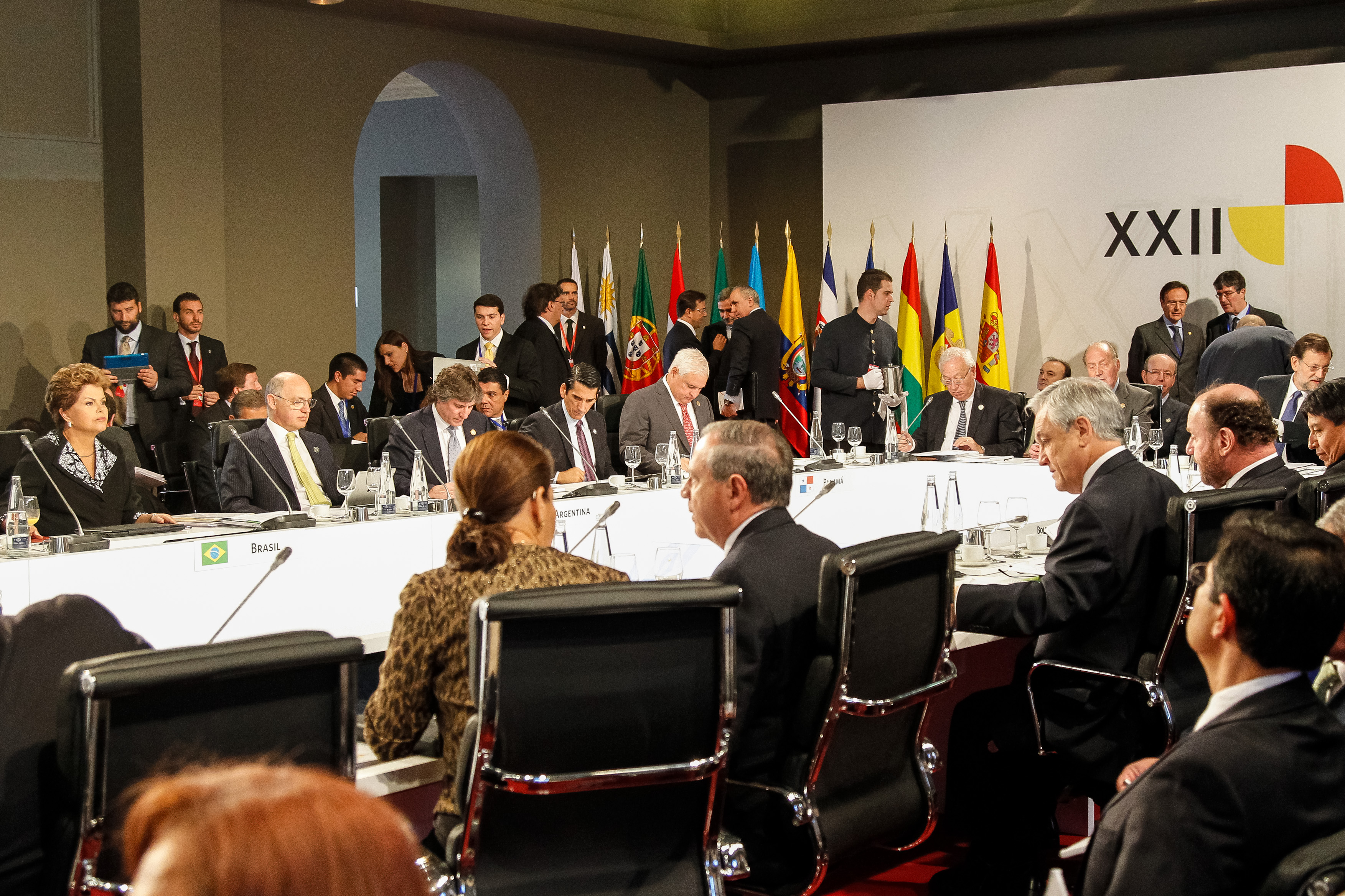Presidenta Dilma Rousseff durante primeira sessão plenária da XXII Cúpula Ibero-Americana. Cádiz - Espanha, 17/11/2012