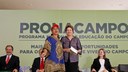 Presidenta Dilma Rousseff   e a Sra. Antônia Vanderlucia de Oliveira Simplicio, durante cerimônia de lançamento do Programa Nacional de Educação no Campo - PRONACAMPO. Brasília - DF, 20/03/2012
