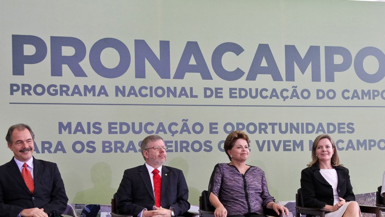 Presidenta Dilma Rousseff durante cerimônia de lançamento do Programa Nacional de Educação no Campo - PRONACAMPO. Brasília - DF, 20/03/2012