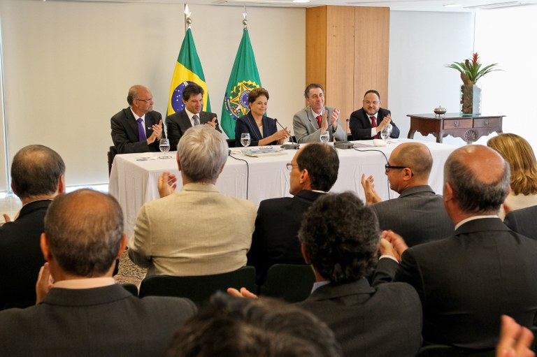Presidenta Dilma Rousseff recebe reitores das universidades federais. Brasília - DF, 13/12/2011