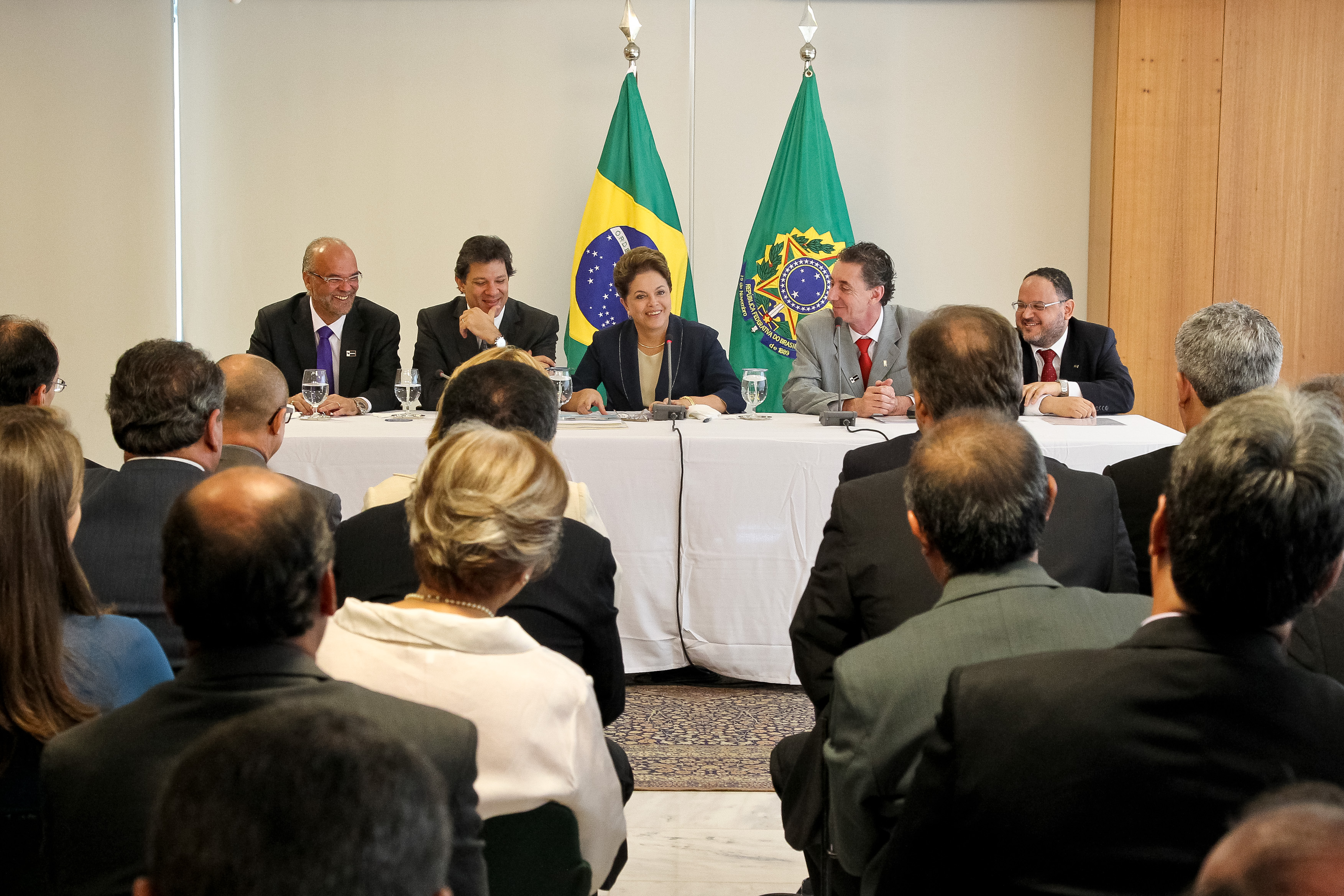 Presidenta Dilma Rousseff recebe reitores das universidades federais. Brasília - DF, 13/12/2011