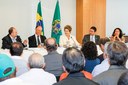 Presidenta Dilma Rousseff, Presidente da CONTAG, Alberto Broch, Ministro do Desenvolvimento Agrário, Pepe Vargas, Secretário Executivo da Secretaria Geral, Diogo de Sant'ana e a  Secretária de Mulheres Trabalhadoras Rurais, Carmen Helena durante encontro com representantes do 19º Grito da Terra Brasil 2013. Brasília-DF, 24/04/2013