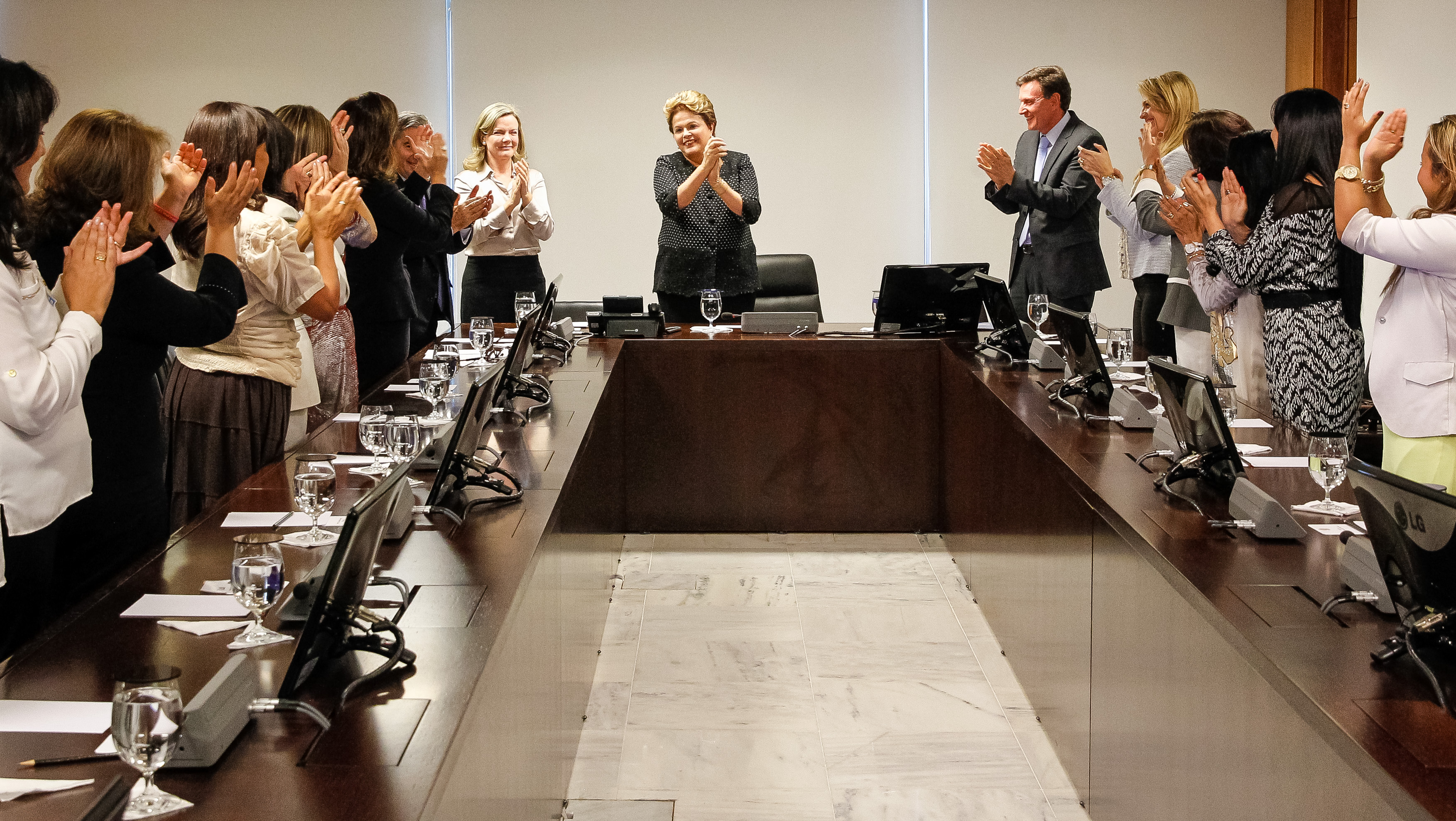 Presidenta Dilma Rousseff durante reunião com cantoras e representantes de Igrejas Evangélicas. Brasília-DF, 15/07/2013