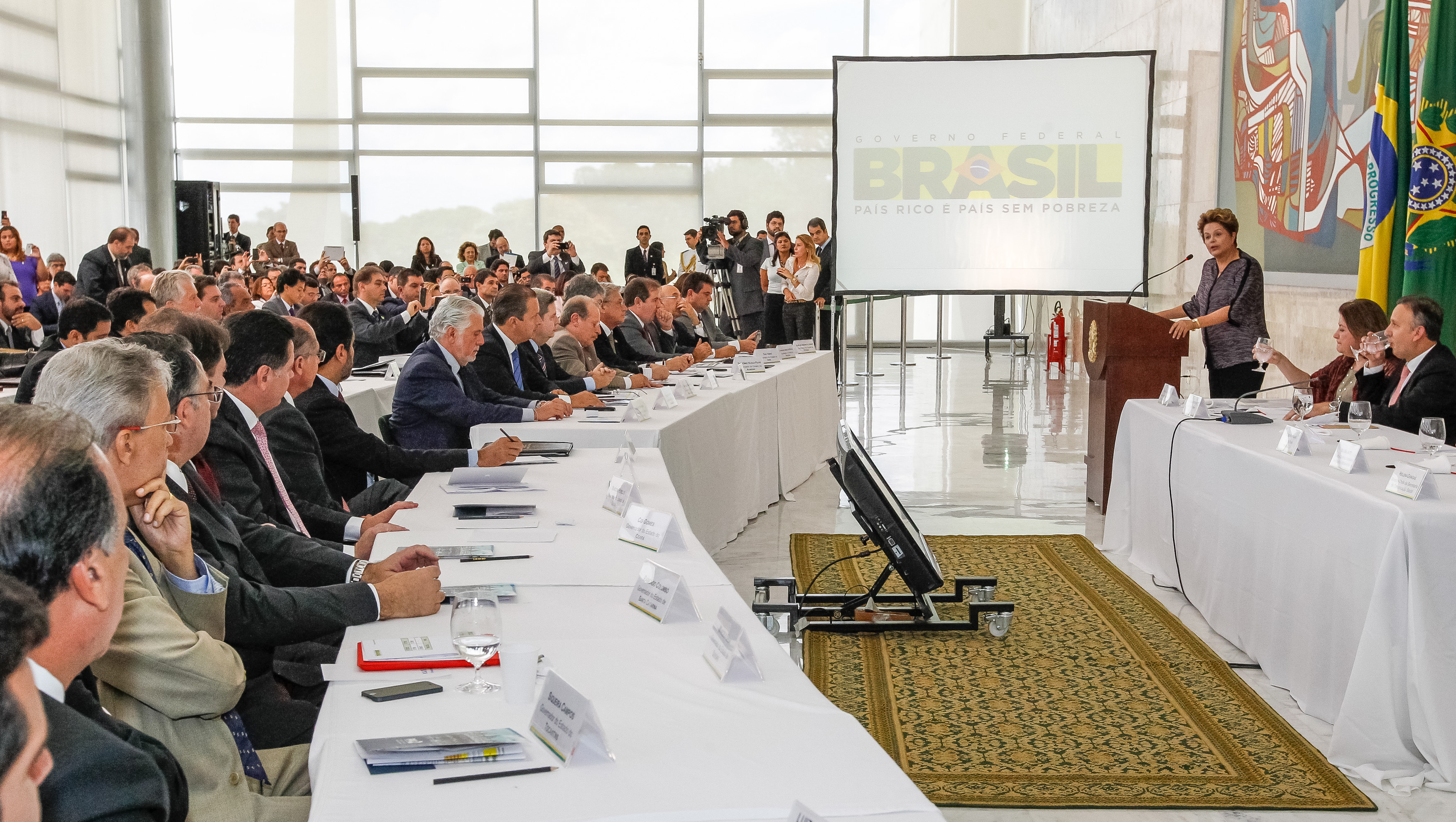 Presidenta Dilma Rousseff durante reunião com Governadores e Prefeitos. Brasília - DF, 06/03/2013