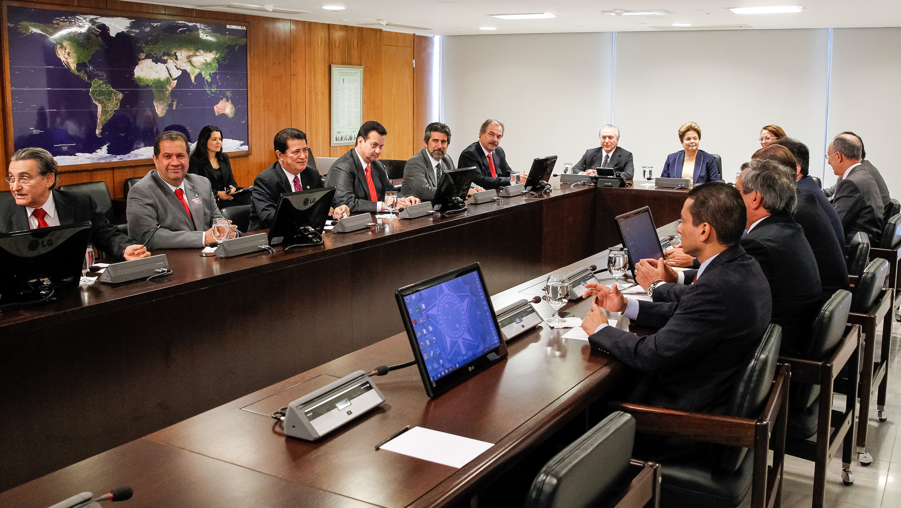 Presidenta Dilma Rousseff durante reunião com Presidentes de Partidos Políticos. Brasília - DF, 27/06/2013