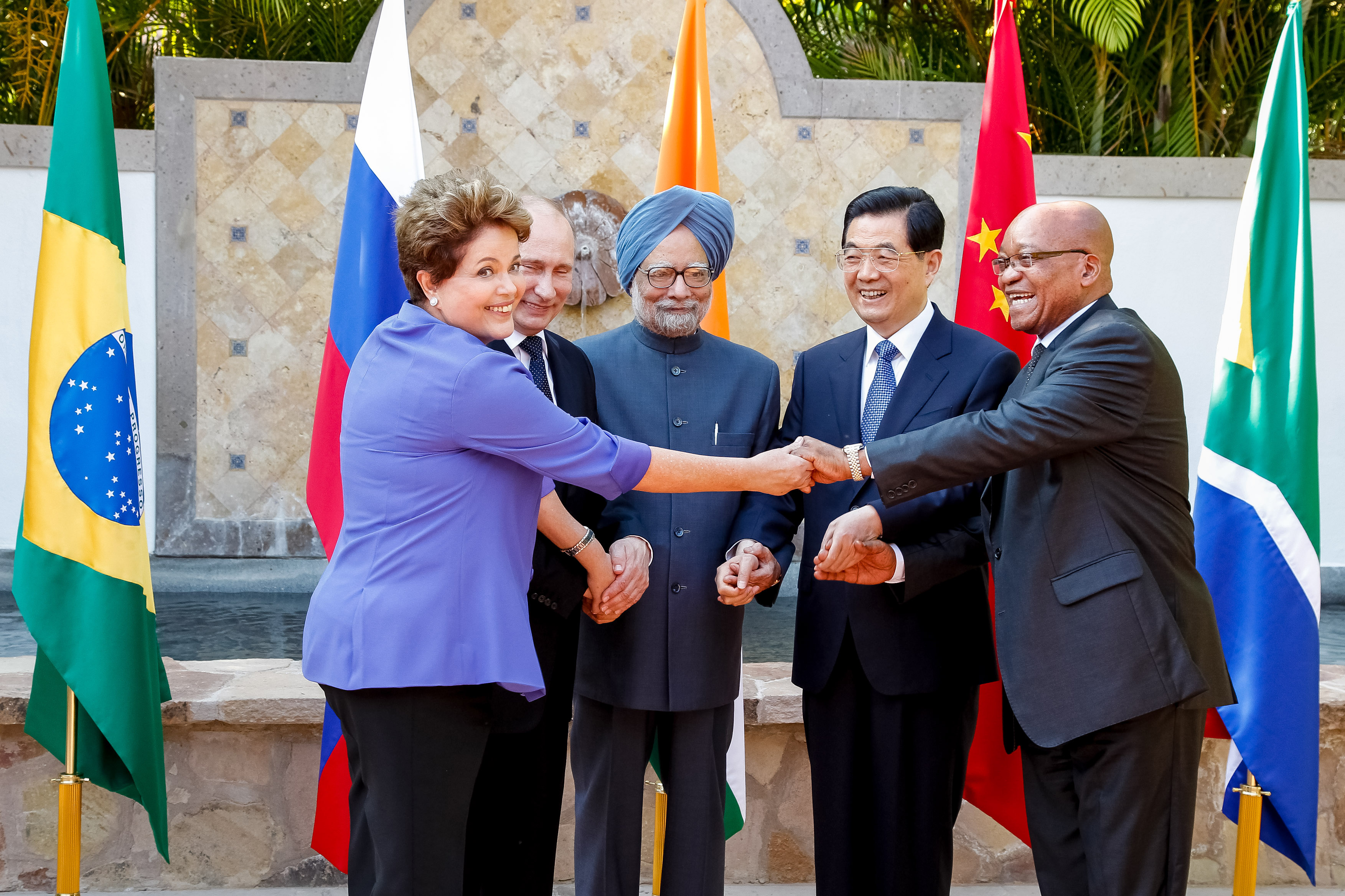  Presidenta Dilma Rousseff posa para foto oficial com os Chefes de Estado e de Governo dos BRICS (Brasil, Rússia, Índia, China e África do Sul). Los Cabos - México, 18/06/2012