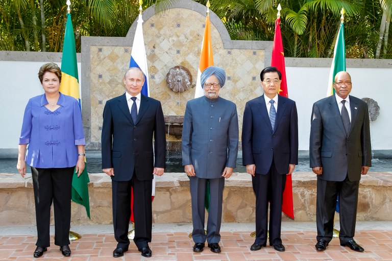 Presidenta Dilma Rousseff posa para foto oficial com os Chefes de Estado e de Governo dos BRICS (Brasil, Rússia, Índia, China e África do Sul). Los Cabos - México, 18/06/2012