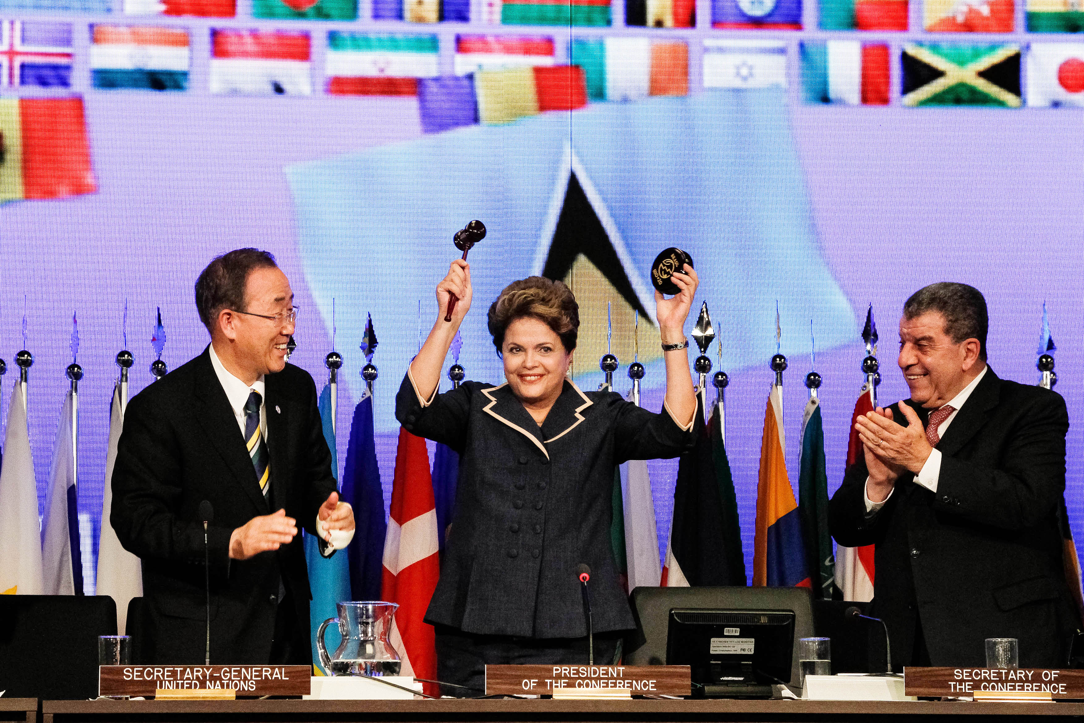 Presidenta Dilma Rousseff durante sexta Reunião Plenária - Sessão de Encerramento da Conferência. Rio de Janeiro - RJ, 22/06/2012