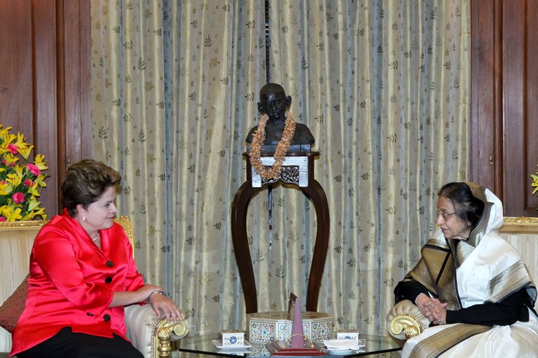 Presidenta Dilma Rousseff durante reunião privada com a Presidente da República da Índia, Pratibha Patil. Nova Délhi - Índia, 30/03/2012
