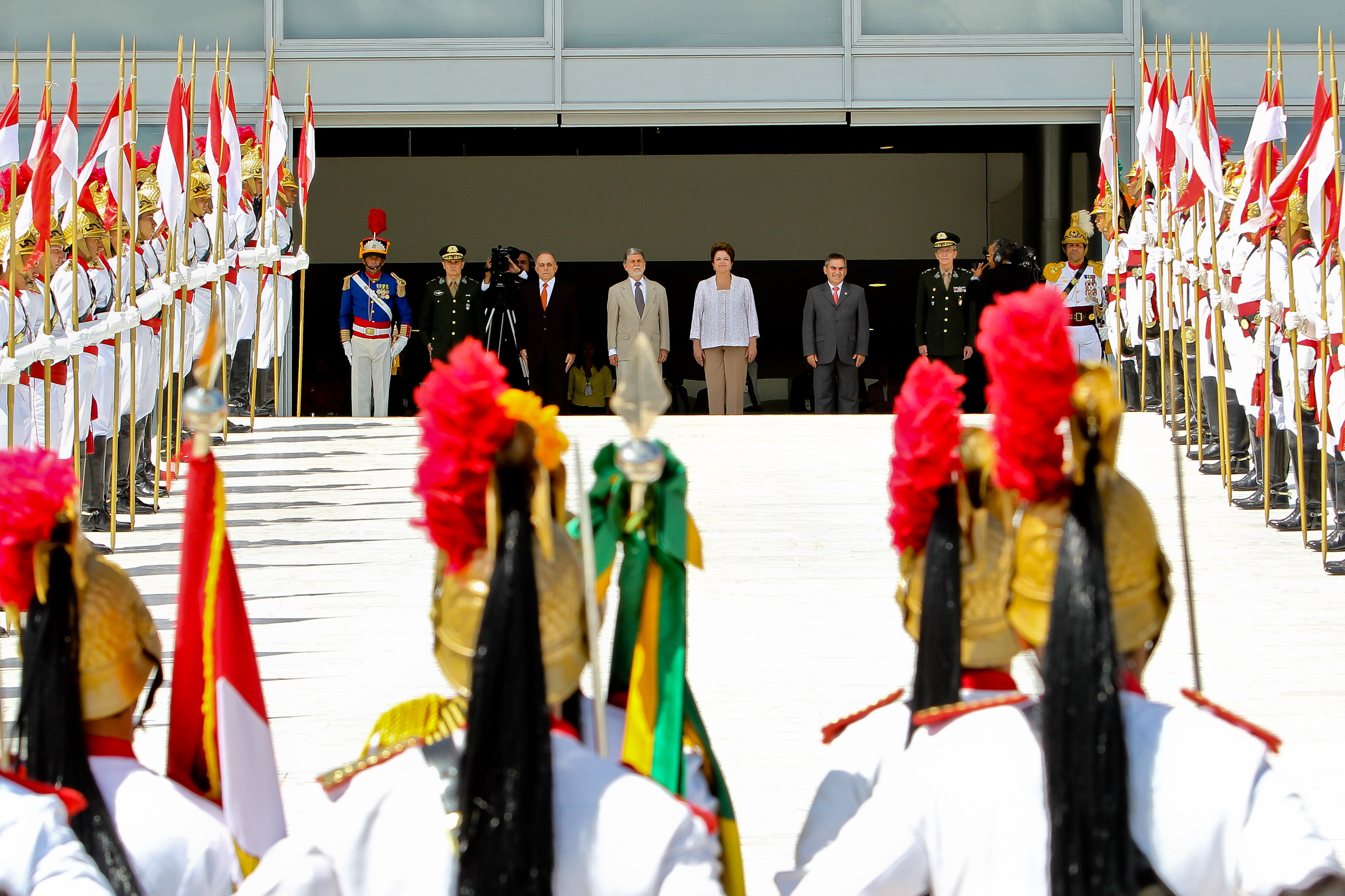Presidenta Dilma Rousseff durante solenidade de troca da Guarda Presidencial, no Palácio do Planalto. Brasília - DF, 07/12/2011