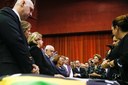  Presidenta Dilma Rousseff presta condolências à senhora Ivete Appel da Silveira, durante velório do Senador Luiz Henrique da Silveira. Joinville-SC, 11/05/2015  