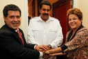 Presidenta Dilma Rousseff após encontro com o Presidente do Paraguai, Horacio Cartes e com o Presidente da Venezuela, Nicolás Maduro. Paramaribo - Suriname, 30/08/2013