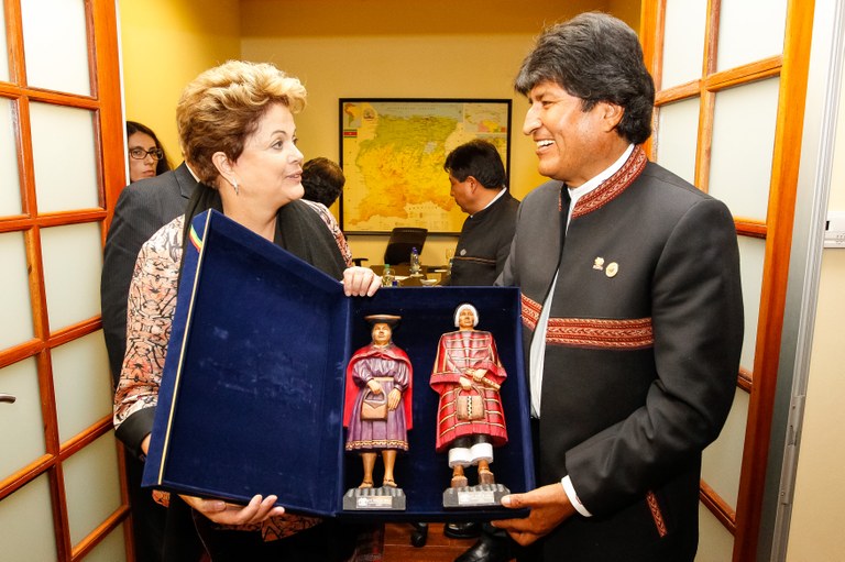 Presidenta Dilma Rousseff após encontro bilateral com o Presidente da Bolívia, Evo Morales. Paramaribo - Suriname, 30/08/2013