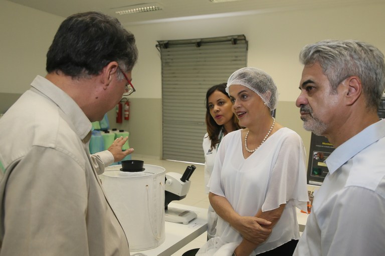  Presidenta Dilma Rousseff durante visita à Biofábrica Moscamed Brasil - Projeto Aedes Transgênico-PAT. Juazeiro-BA, 19/02/2016 