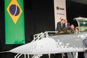  Presidenta Dilma Rousseff durante apresentação do caça Gripen na visita à SAAB. Linköping-Suécia, 19/10/2015