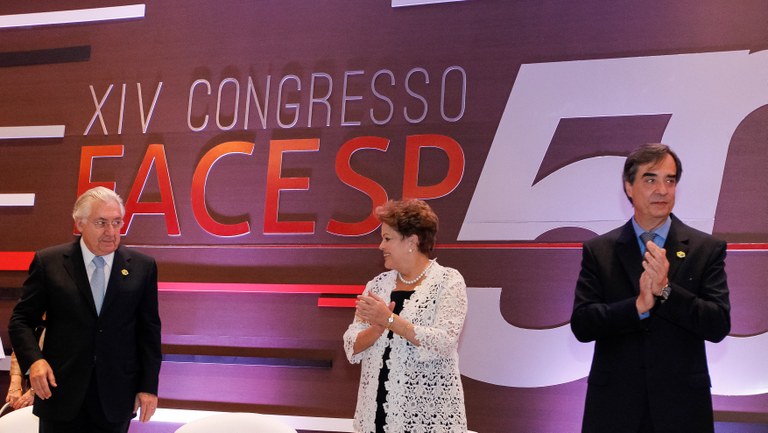 Presidenta durante solenidade de abertura do XIV Congresso da Federação das Associações Comerciais do Estado de São Paulo - FACESP. Campinas-SP, 19/11/2013