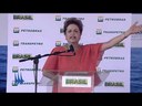 Dilma discursa durante Batismo do navio petroleiro Marcílio Dias no Complexo Portuário de Suape, em Pernambuco
