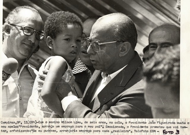 Presidente João Figueiredo com o menino Wilson Lima