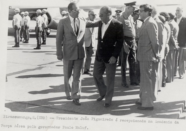 Presidente João Figueiredo é recepcionado na Academia da Força Aérea Brasileira