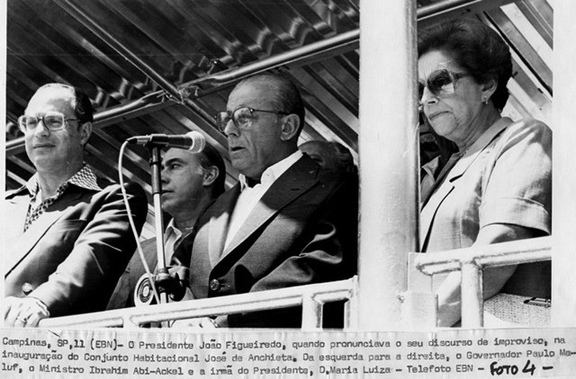 Presidente João Figueiredo na inauguração do Conjunto Habitacional José de Anchieta