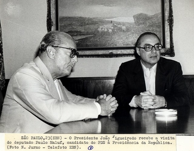 Presidente João Figueiredo recebe a visita do deputado Paulo Maluf, candidato do PDS à presidência da República