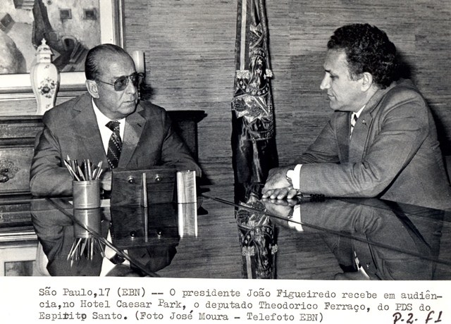 Presidente João Figueiredo  recebe em audiência, no Hotel Caesar Park, o deputado Theodoro Ferraço, do PDS do Espírito Santo