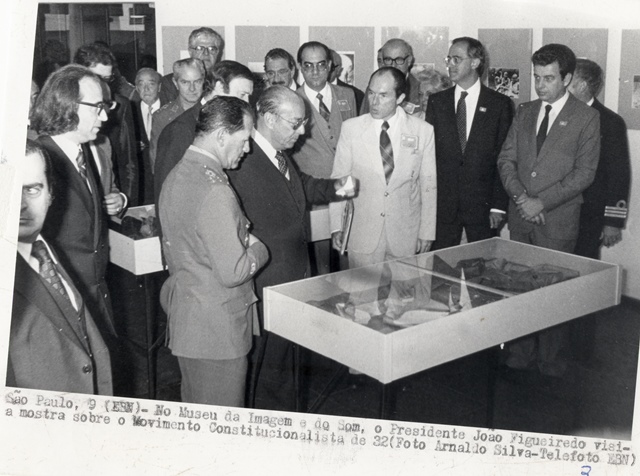 Presidente João Figueiredo visita a mostra sobre movimento constitucionalista de 32, no Museu da Imagem e do Som