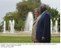 Presidente Lula e presidente da República de Angola José Eduardo dos Santos - cerimônia oficial de chegada.