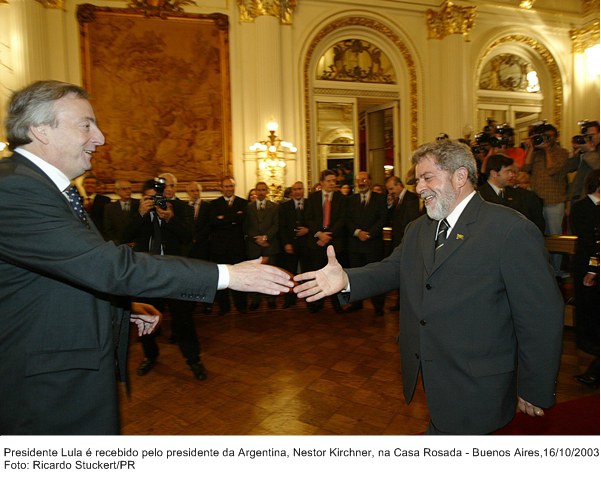 Presidente Lula recebe o presidente da Argentina, Nestor Kirchner, na casa Rosada - Buenos Aires.