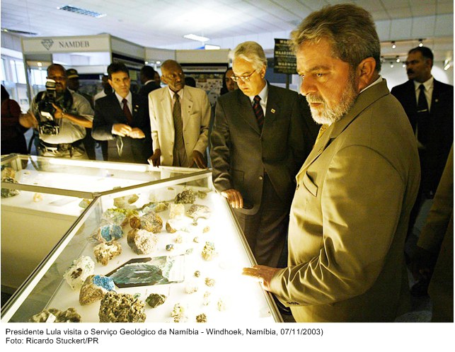 Presidente Lula visita serviço geológico na Namíbia, Windhoek.