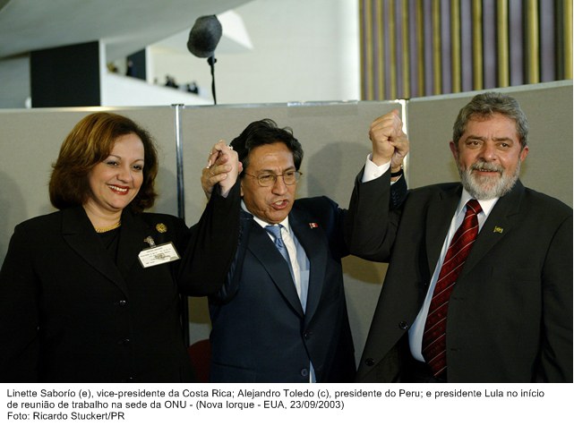 Presidente Lula, presidente do Peru, Alejandro Toledo e vice-presidente da Costa Rica, Linette Saborio na reunião de trabalho com sede na ONU.