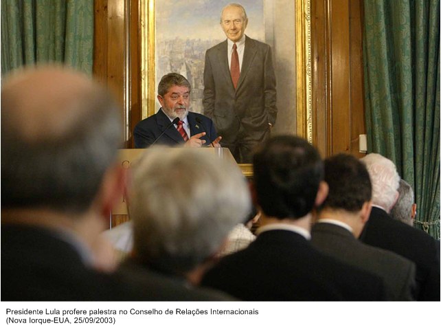 Presidente Lula profere palestra no Conselho das Relações Internacionais.