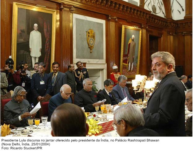 Presidente Lula discursa no  jantar oferecido pelo presidente da Índia no palácio Rashtrapa Bhawan.