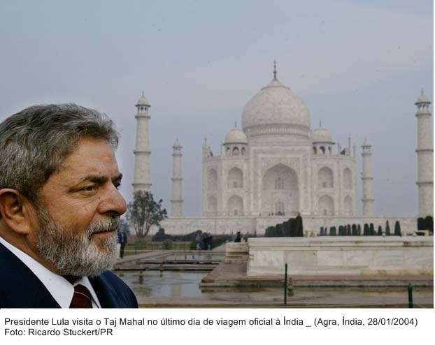 Presidente Lula visita o Taj Mahal no último dia de viagem oficial à Índia.
